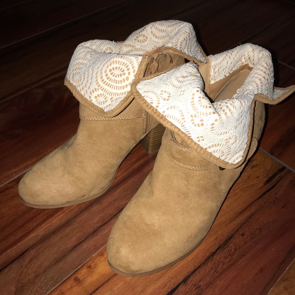 Rue 21 Etc! Fold Down Lace Booties Size 7/8